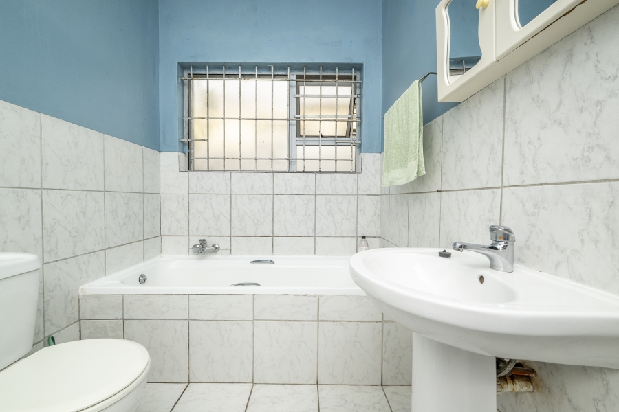4 Bedroom Property for Sale in Bernadino Heights Western Cape